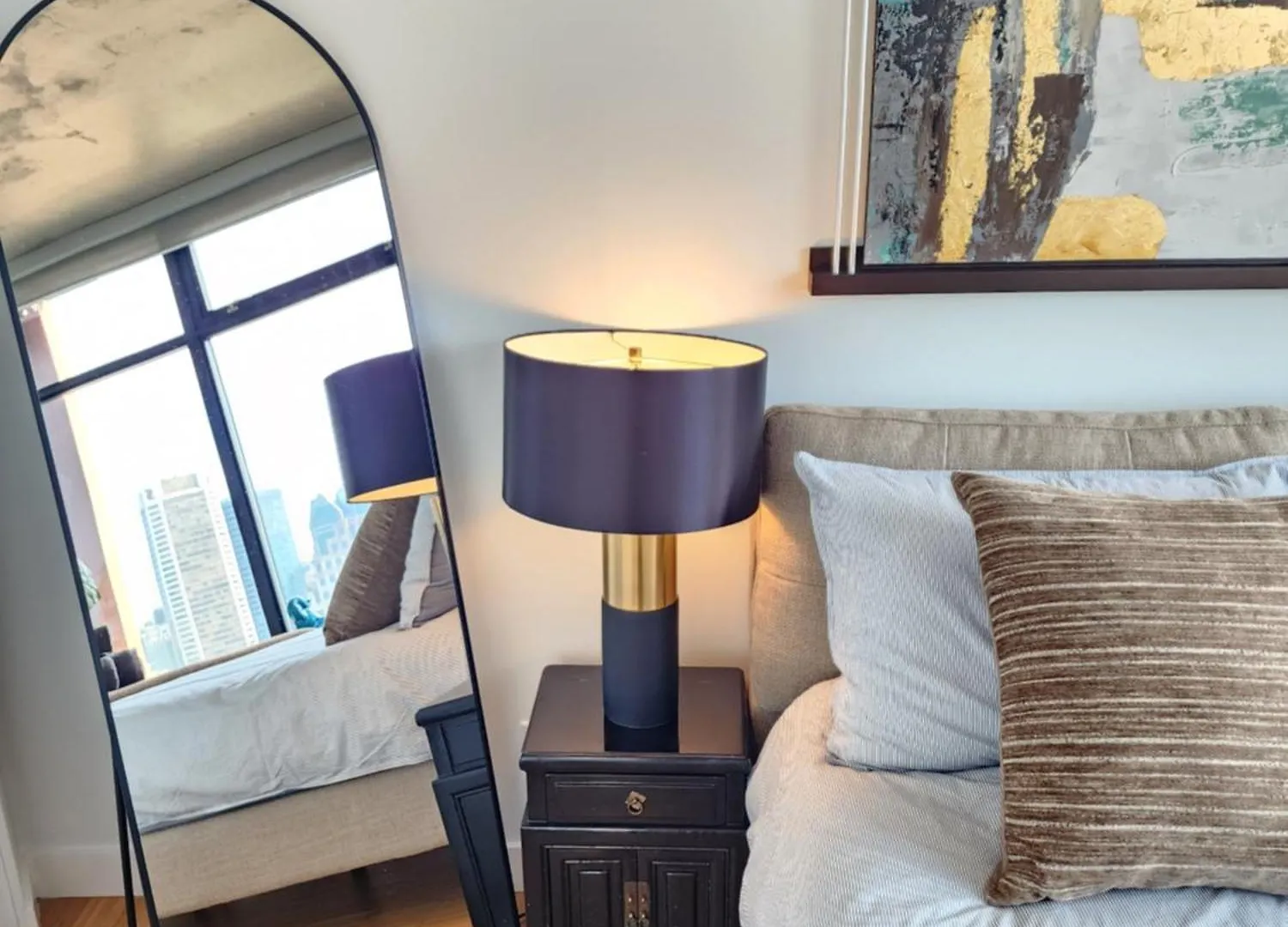 Luxury Downtown Vancouver Suite Apartment