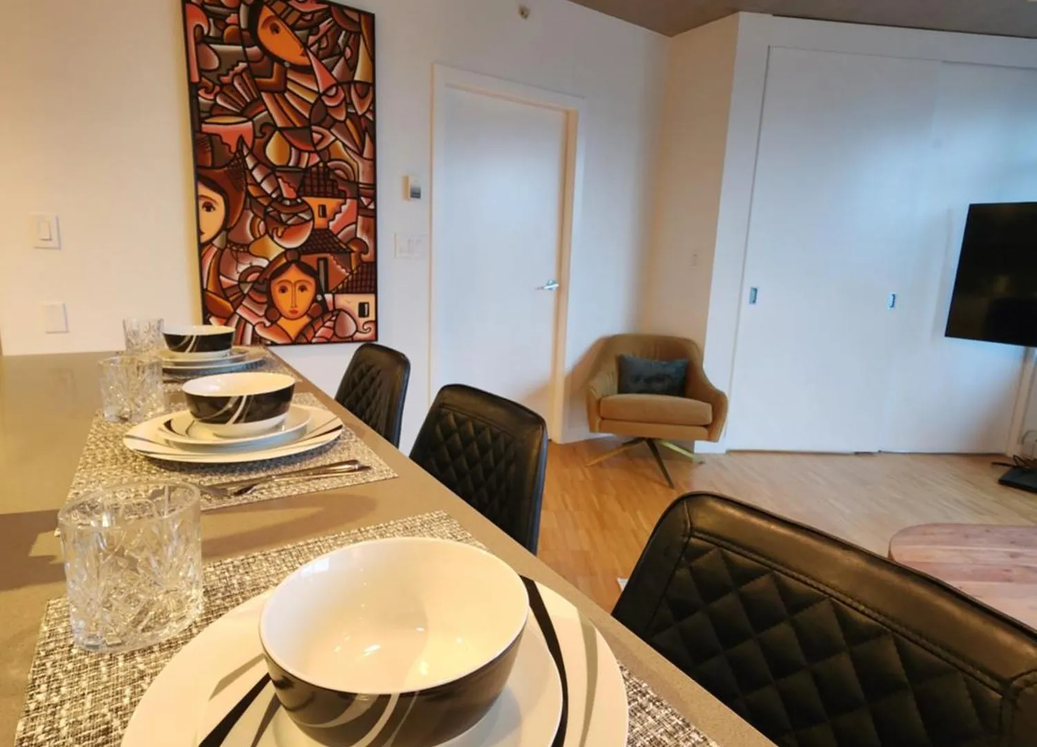 Luxury Downtown Vancouver Suite Canada