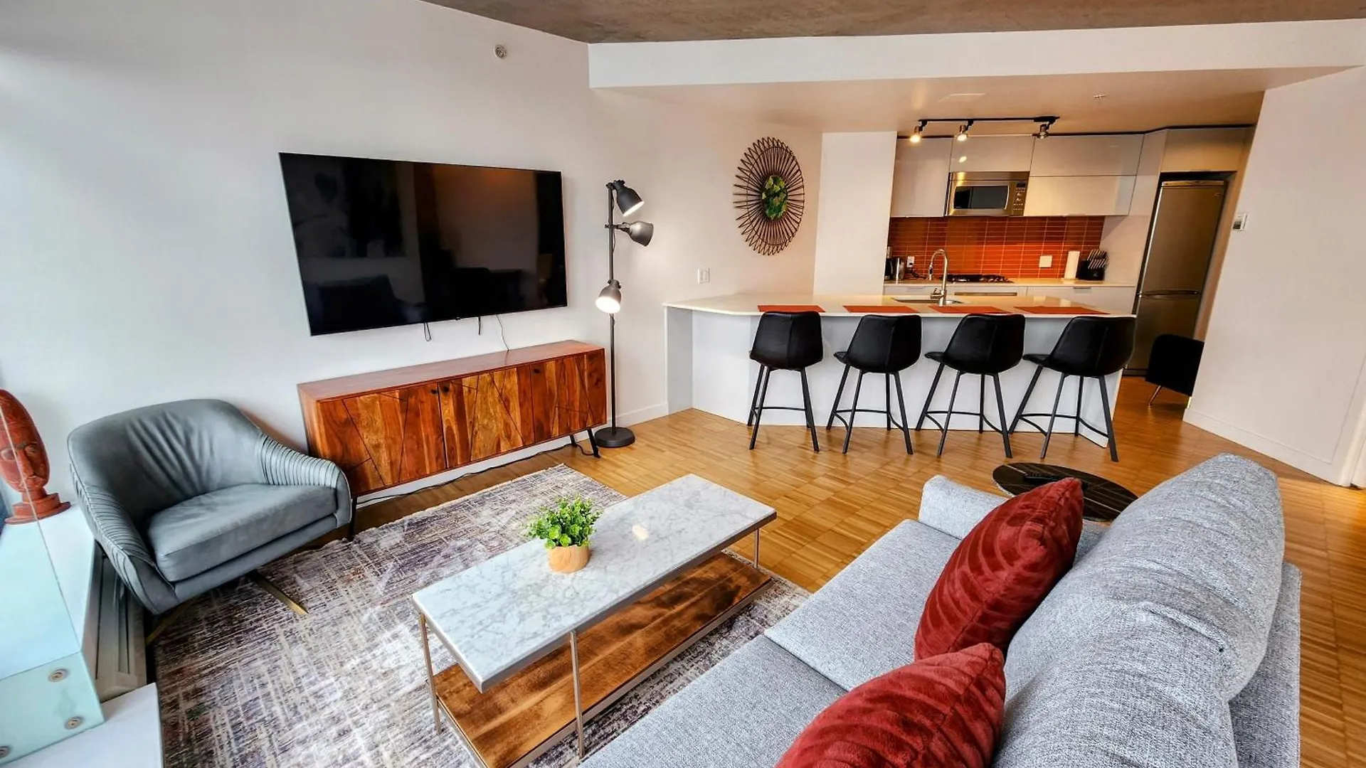 Luxury Downtown Vancouver Suite