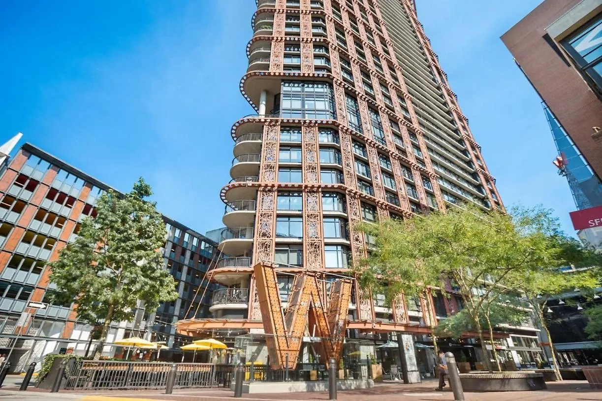 Luxury Downtown Vancouver Suite Apartment