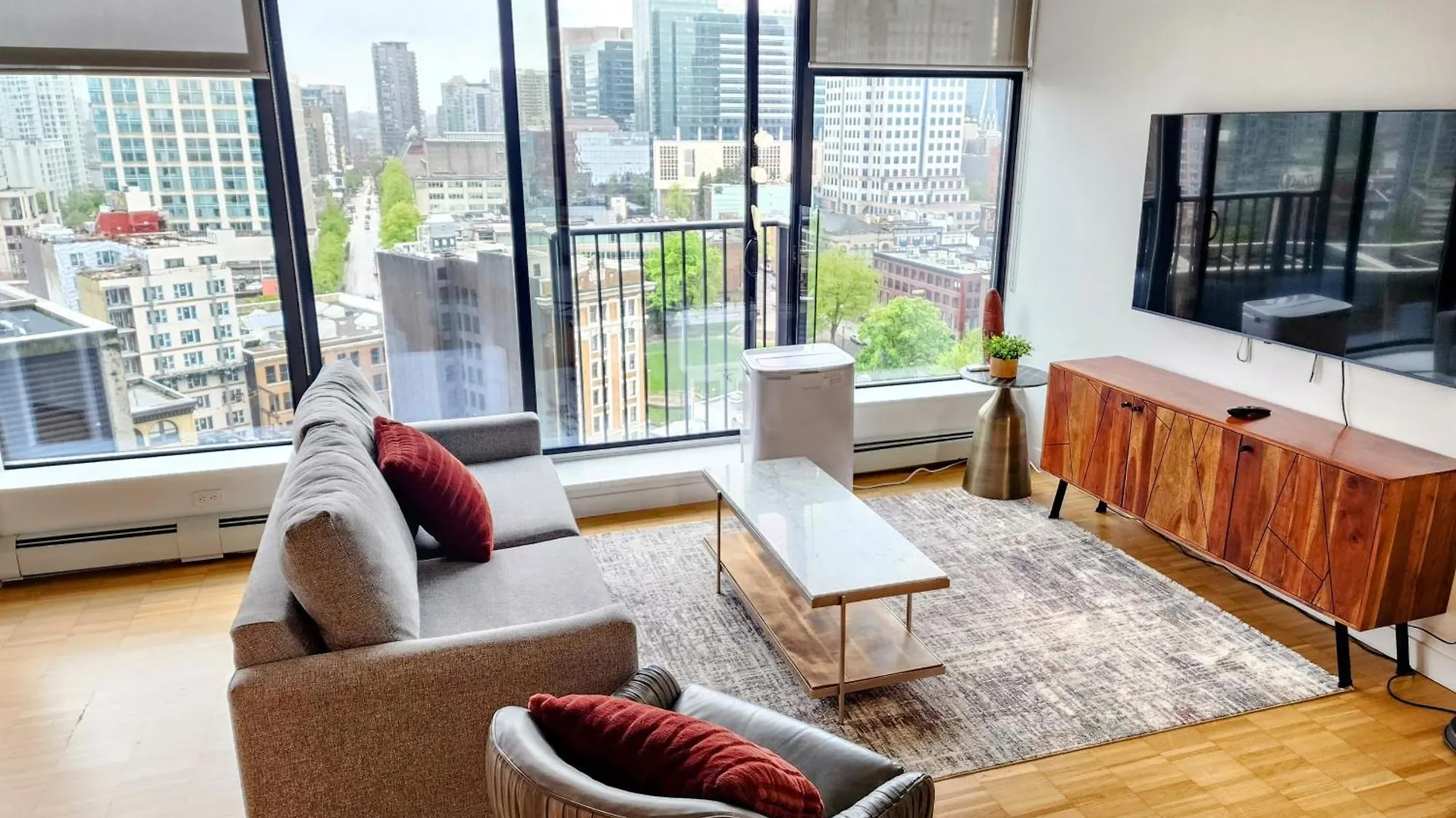 Luxury Downtown Vancouver Suite