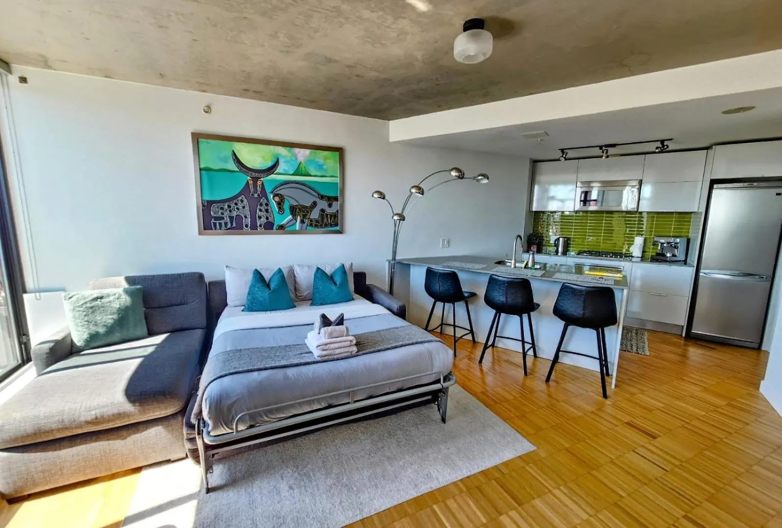Luxury Downtown Vancouver Suite