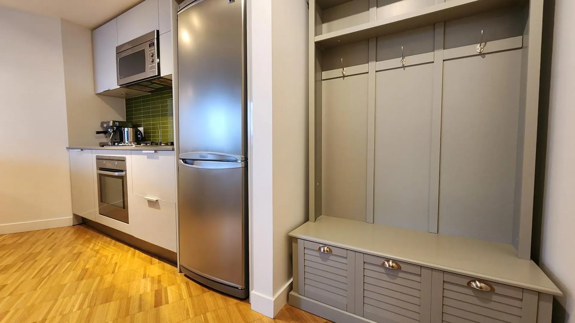 Luxury Downtown Vancouver Suite