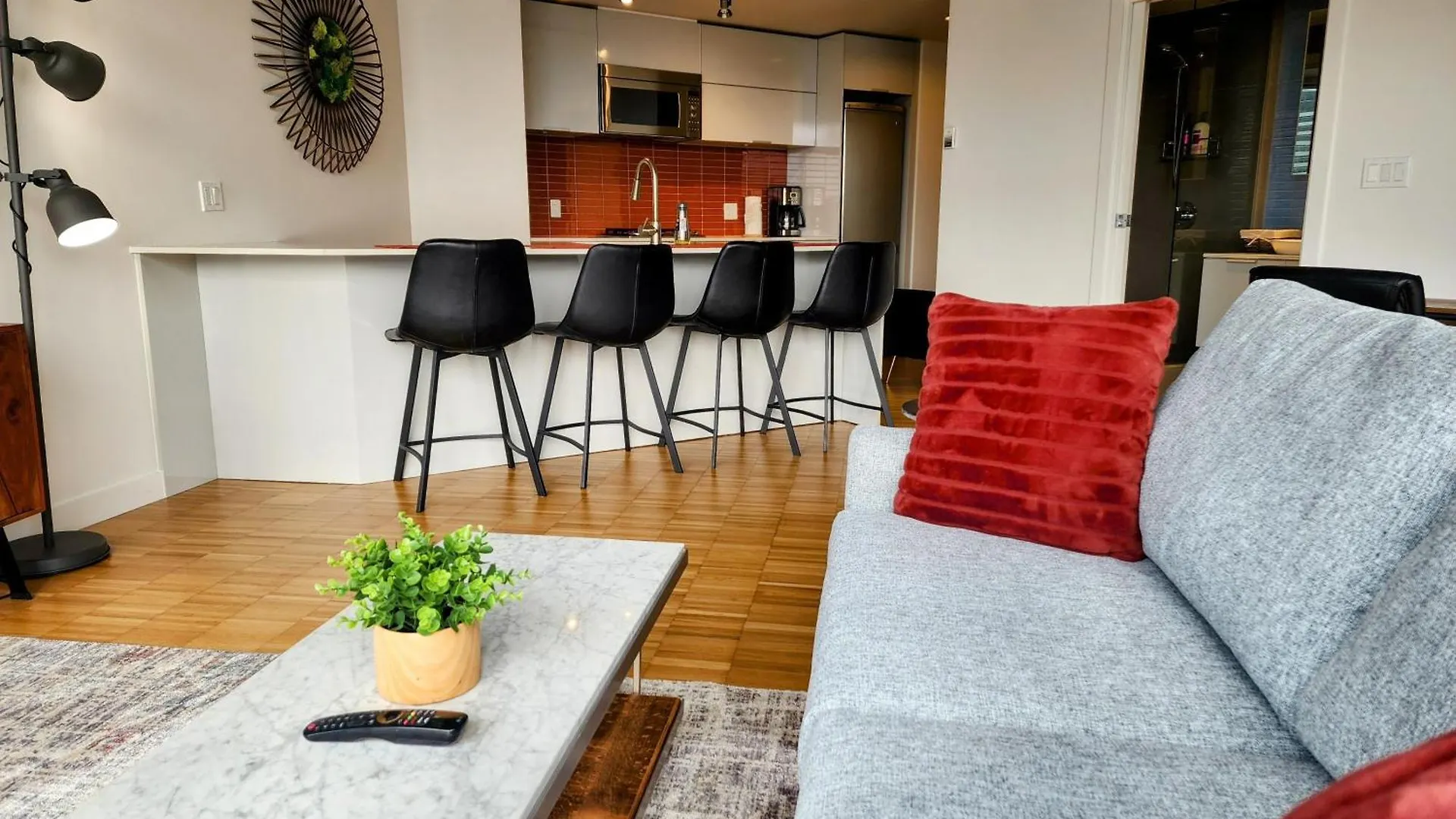 Luxury Downtown Vancouver Suite 0*,  Canada